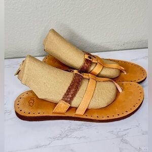 UGG Leather Braided‎ Thong Sandals Tan Brown Size 10 Flat Comfort Slip-On